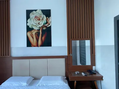 Tulip Hotel – Photos 10